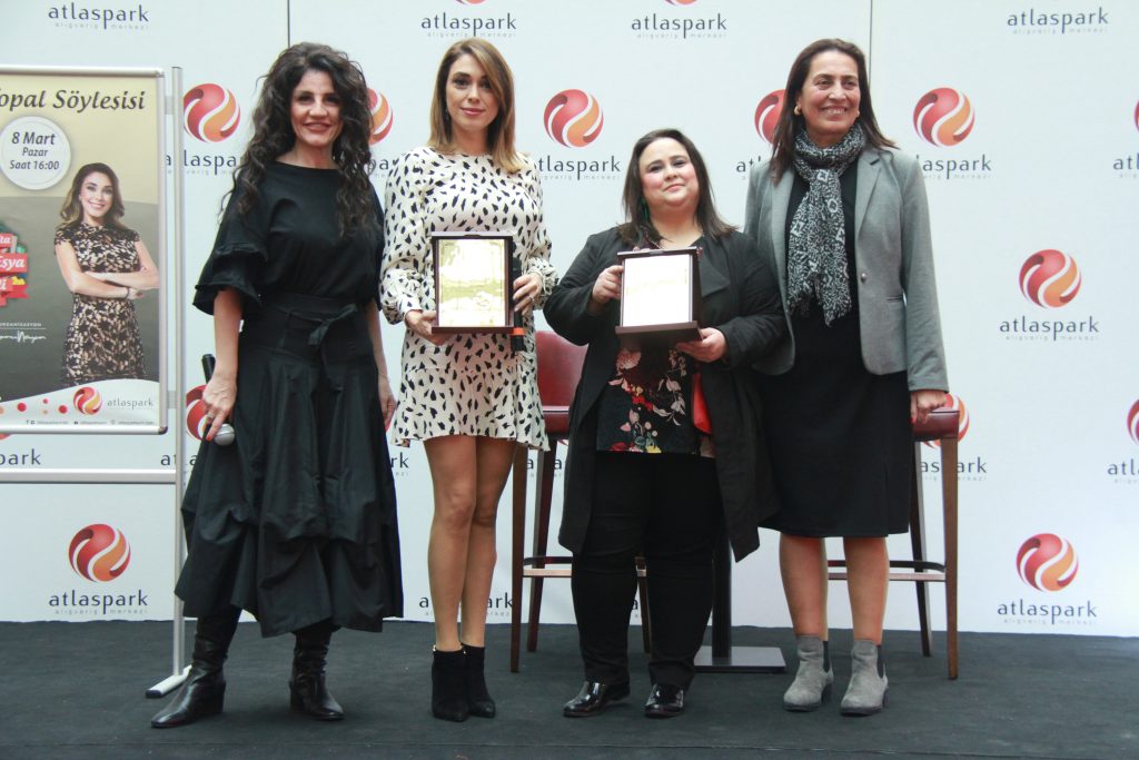 ZUHAL TOPAL İLE KADINLAR GÜNÜ ATLASPARK